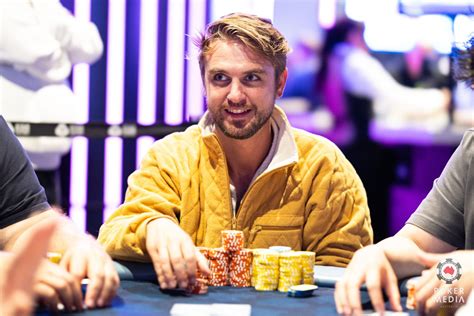huss poker player